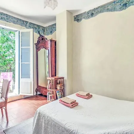 Charming Historic 5 Bdr 19th Century